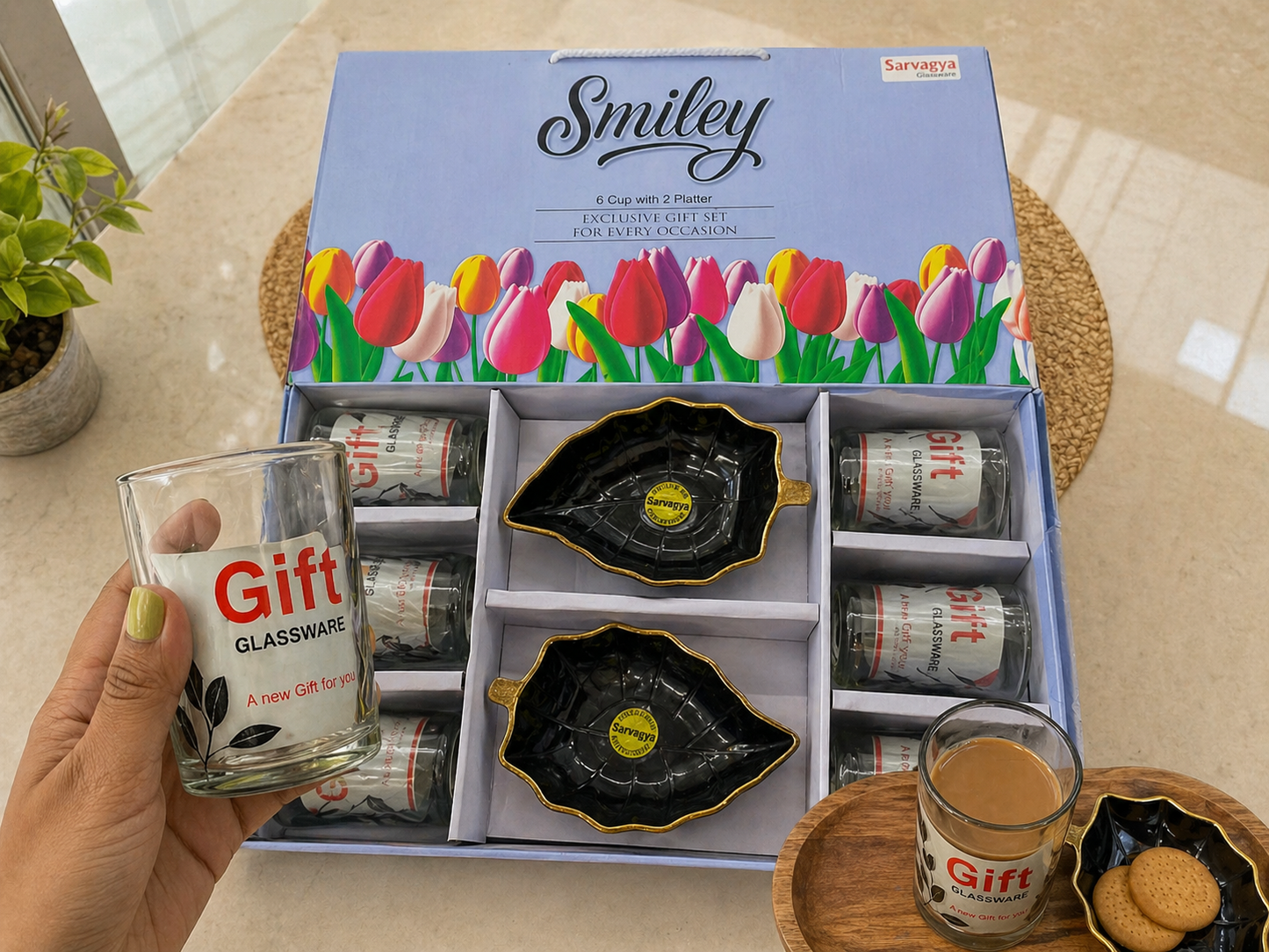 8 Pcs Crockery Set – 6 Glasses & 2 Platters